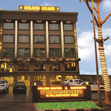 Hotel Golden Grand Delhi  Eksteriør billede