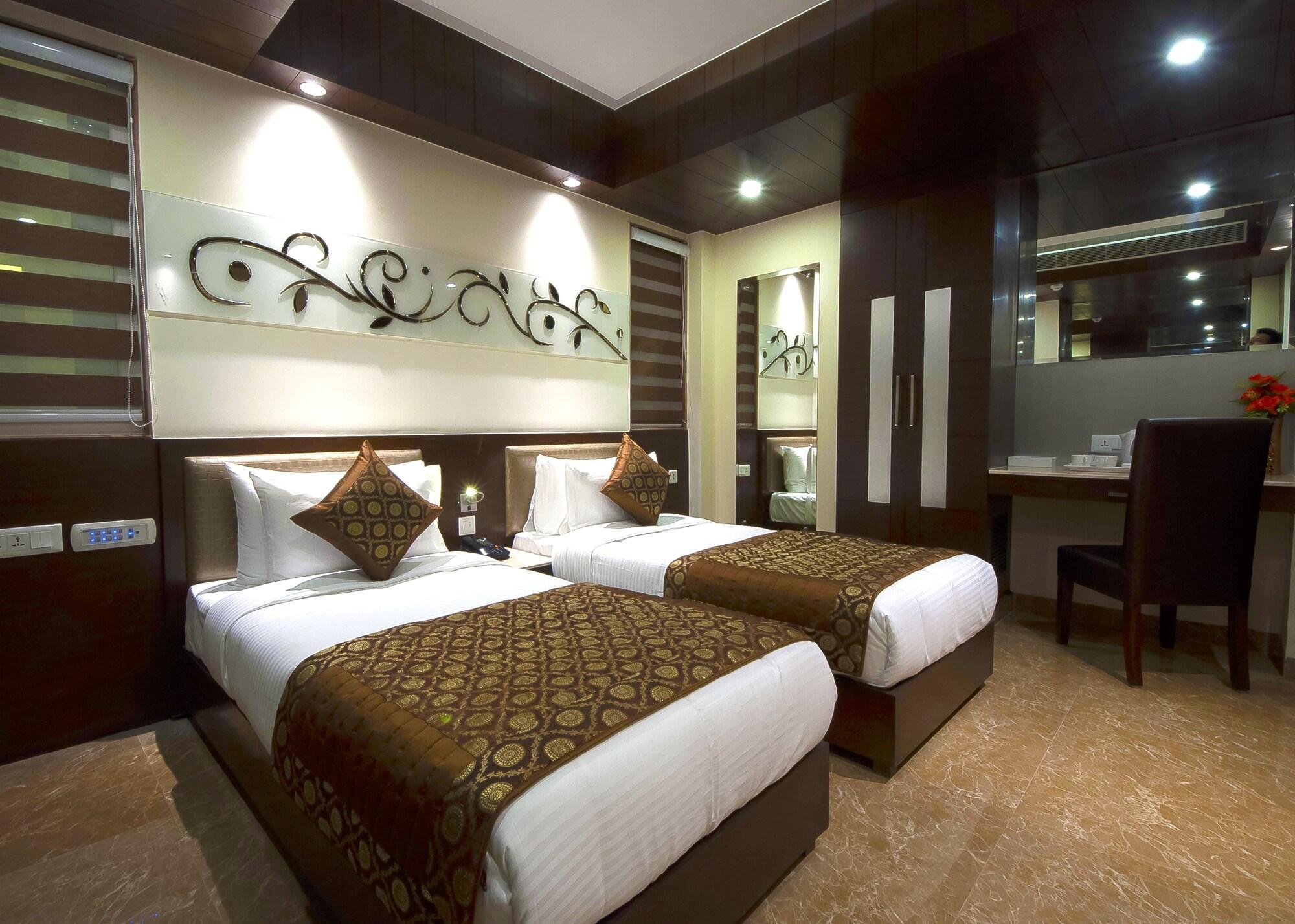 Hotel Golden Grand Delhi  Eksteriør billede