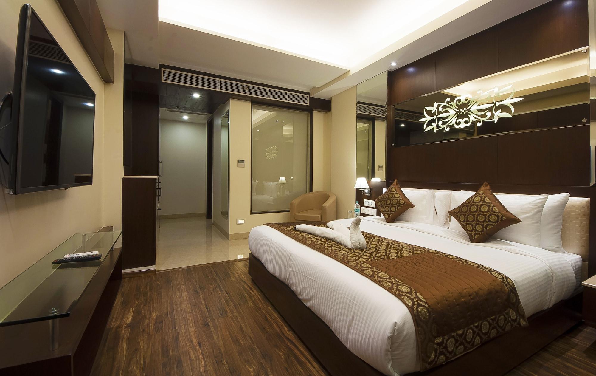 Hotel Golden Grand Delhi  Eksteriør billede