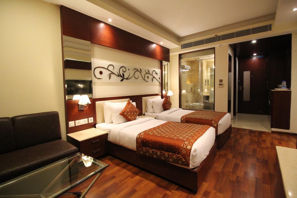 Hotel Golden Grand Delhi  Eksteriør billede