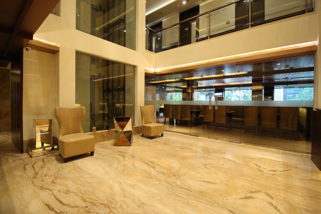Hotel Golden Grand Delhi  Eksteriør billede